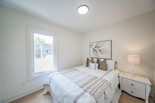 Additional image 18 of 126 Grace St