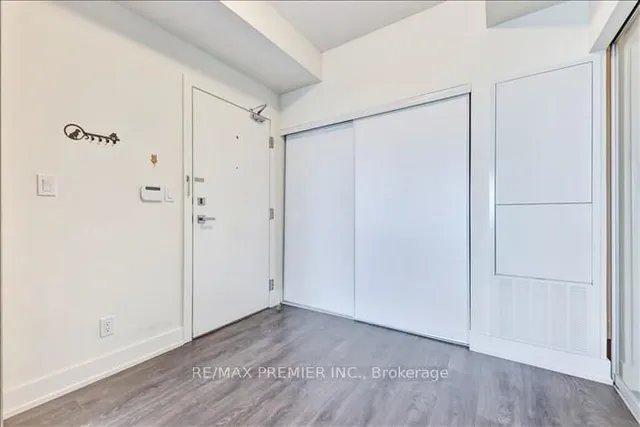 Additional image 12 of 180 Fairview Mall Dr Unit 608