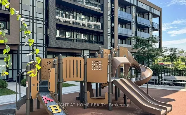 Additional image 9 of 50 George Butchart Dr Unit 625