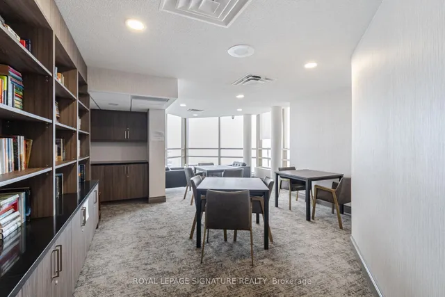 Additional image 43 of 45 Kingsbridge Garden Circ Unit 3208