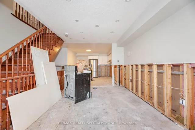 Additional image 15 of 33 Pringdale Gardens Circ