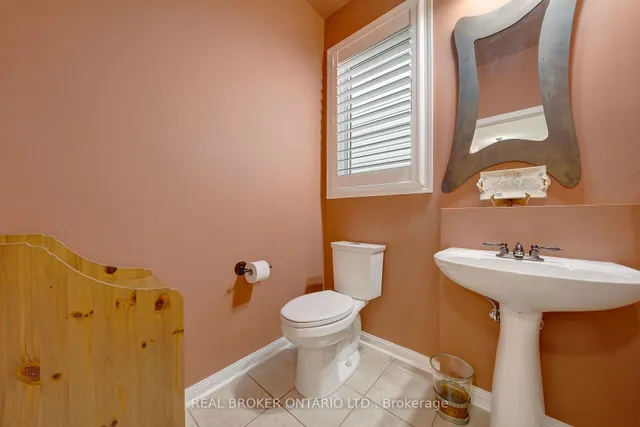 Additional image 8 of 5689 Roseville Crt