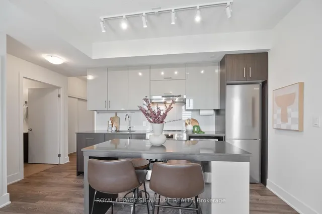 Additional image 6 of 188 Fairview Mall Dr Unit 1611