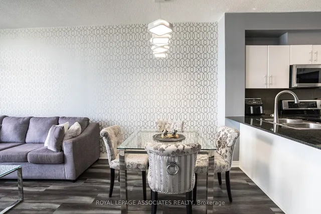 Additional image 11 of 16 Yonge St Unit 2407