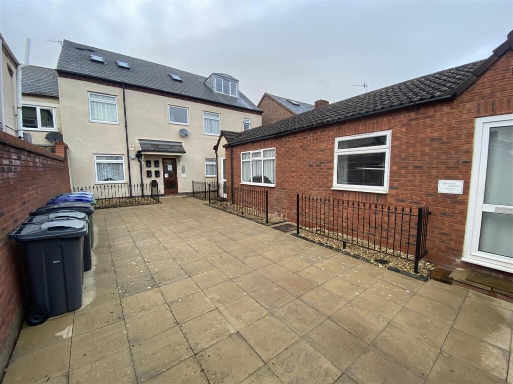 Additional image 9 of Spinners End Drive, Cradley Heath, West Midlands