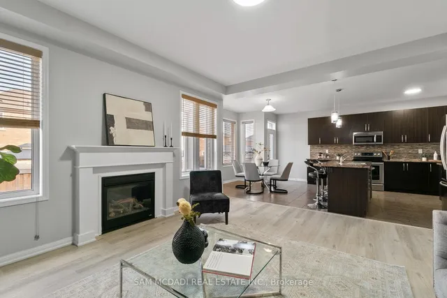 Additional image 20 of 73 Miracle Tr