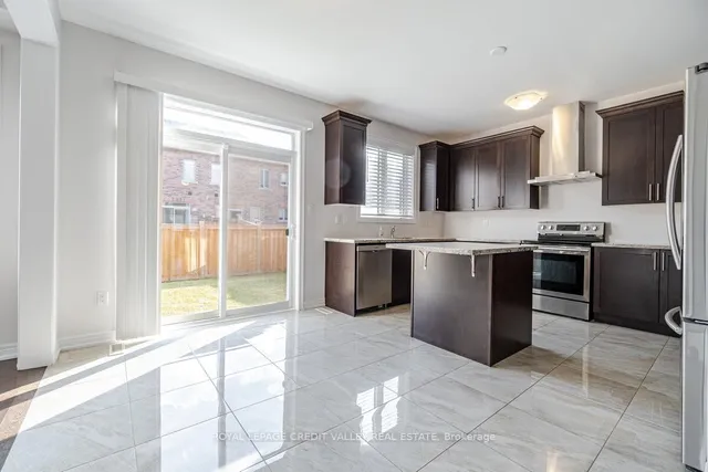 Additional image 10 of 380 Robert Parkinson Dr