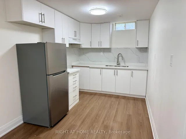 Additional image 30 of 32 Hocken Crt