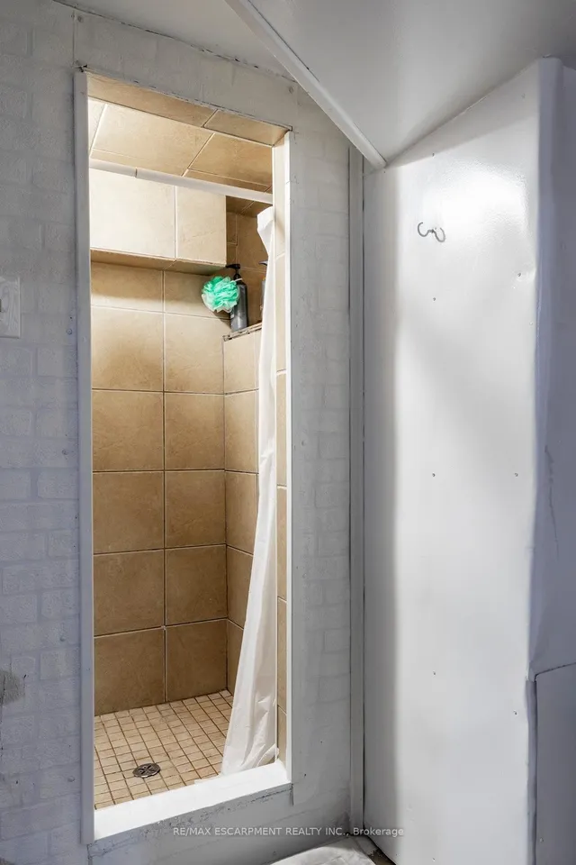 Additional image 24 of 52 Clyde St