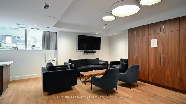 Additional image 21 of 81 Navy Wharf Crt Unit 2812