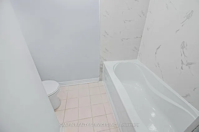 Additional image 20 of 212 Town House Cres Unit 212