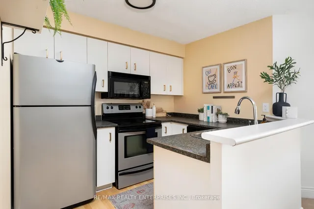 Additional image 10 of 25 Grenville St Unit 610