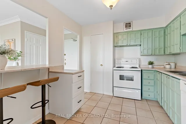 Additional image 10 of 3555 Bathurst St Unit 605