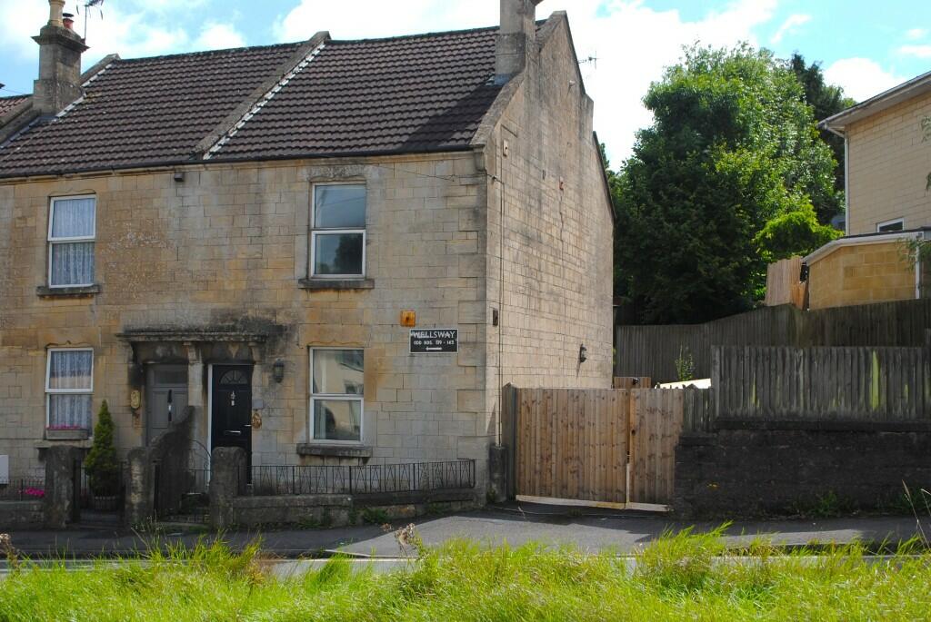 *** Very Well Presented 3 Bedroom House Share To Rent ***