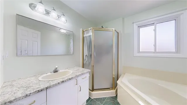 Additional image 25 of 183 Alderlea Ave