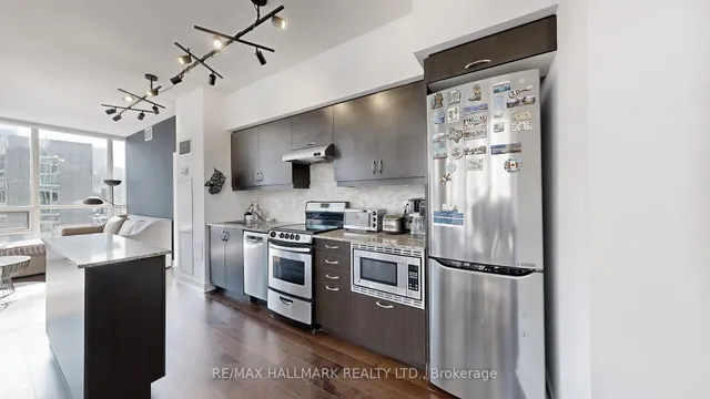 Additional image 8 of 320 Richmond St Unit 605