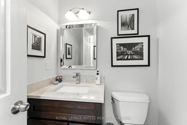 Additional image 23 of 51 Strathroy Cres