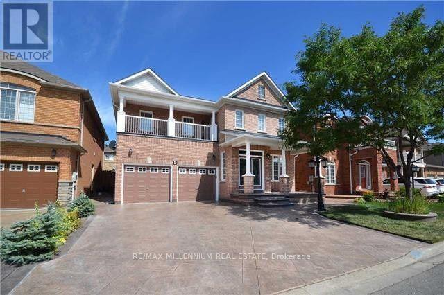 4 MOUNTLAND ROAD|Brampton (Bram East), Ontario L6P1Z9