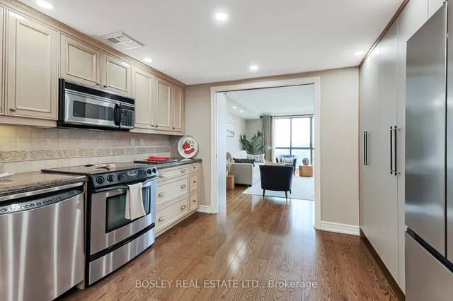 Additional image 18 of 1 Concorde Pl Unit 1907