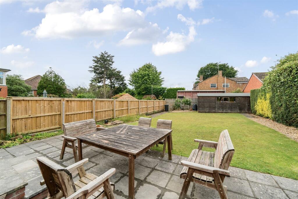 Additional image 18 of Grove Avenue, Yeovil