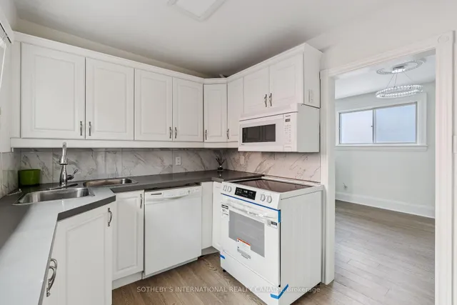 Additional image 17 of 165 Lake Shore Dr