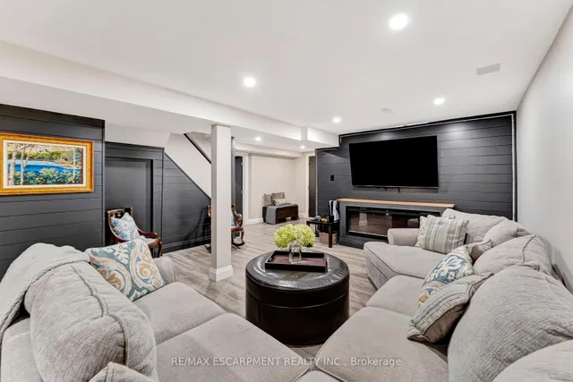 Additional image 34 of 55 Abbey Clse