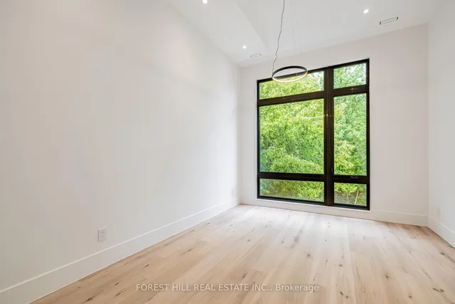 Additional image 34 of 105 Castle Hill Dr