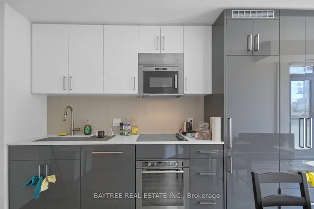 Additional image 2 of 840 St Clair Ave Unit 613