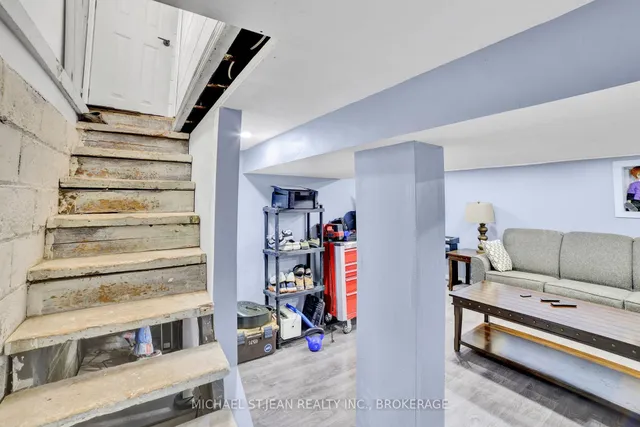 Additional image 32 of 6 Frederick Ave