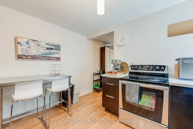 Additional image 15 of 53 Lansdowne Ave