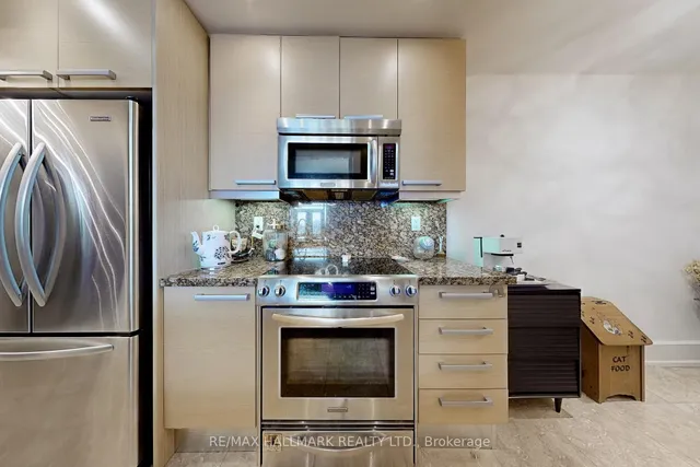 Additional image 19 of 660 Sheppard Ave Unit LPH05