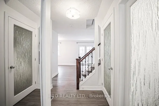 Additional image 8 of 38 Roehampton Cres