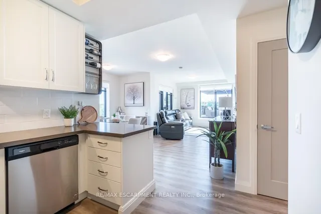 Additional image 11 of 30 Hamilton St Unit 305