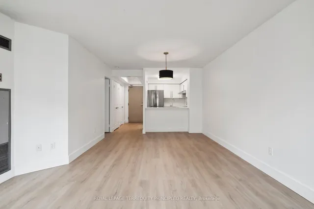 Additional image 18 of 942 Yonge St Unit 418