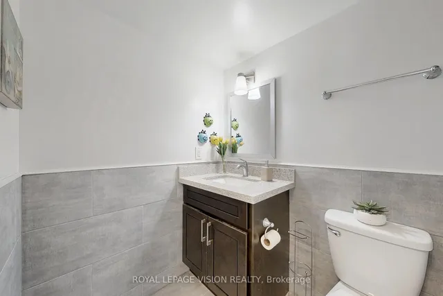 Additional image 23 of 100 Wingarden Crt Unit 1803