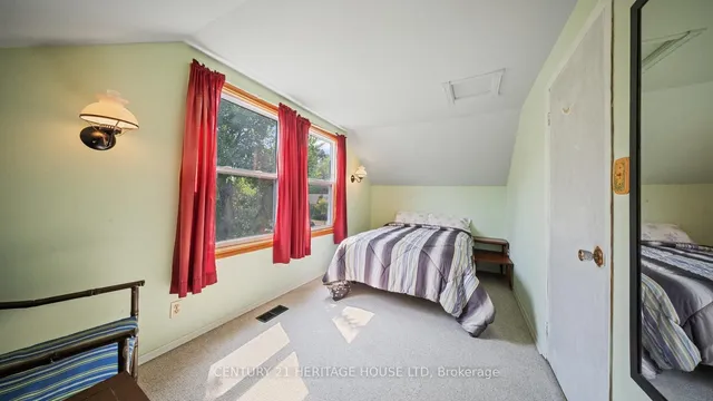 Additional image 16 of 25 East 33rd St