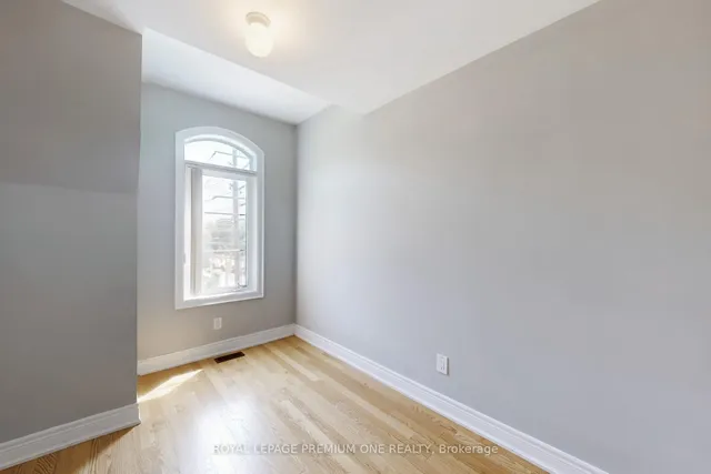 Additional image 29 of 71 DRYDEN Way