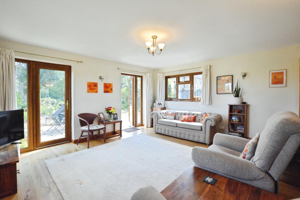 Additional image 31 of Roestock Lane, Colney Heath, AL4