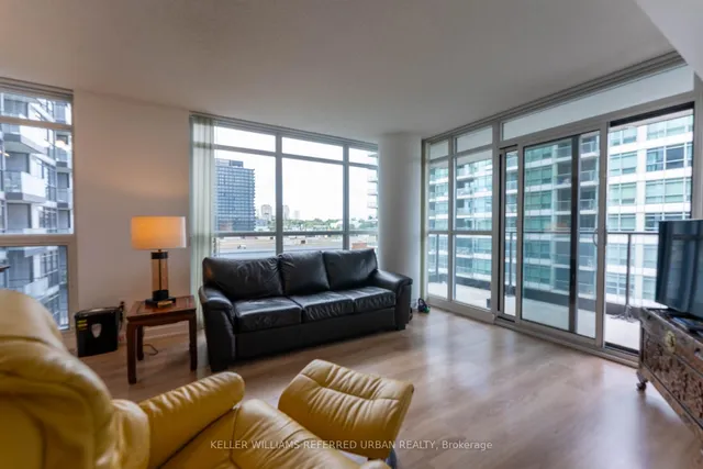 Additional image 9 of 19 Singer Crt Unit 717