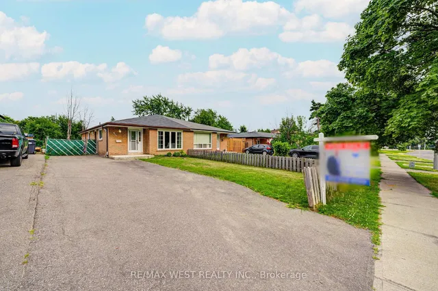 Additional image 3 of 633 Balmoral Dr