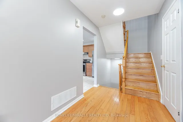 Additional image 10 of 83 Mondeo Dr Unit 32