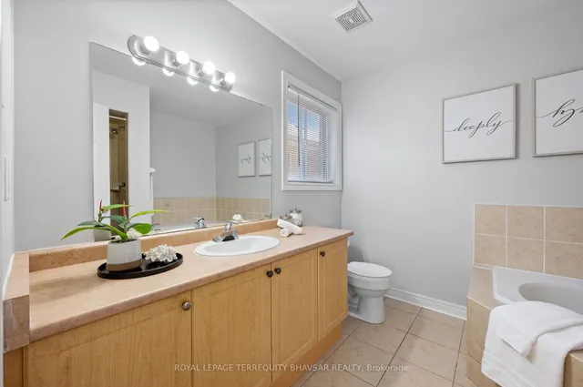 Additional image 28 of 315 Comiskey Cres