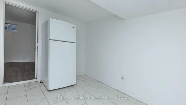 Additional image 40 of 3 Mornington Dr