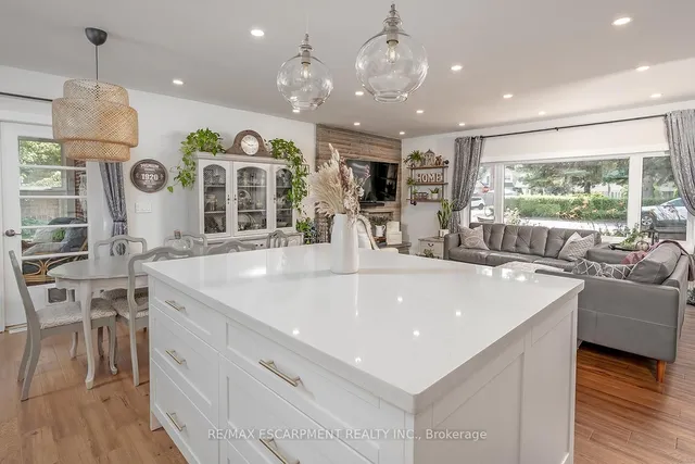 Additional image 15 of 2061 Halton Pl