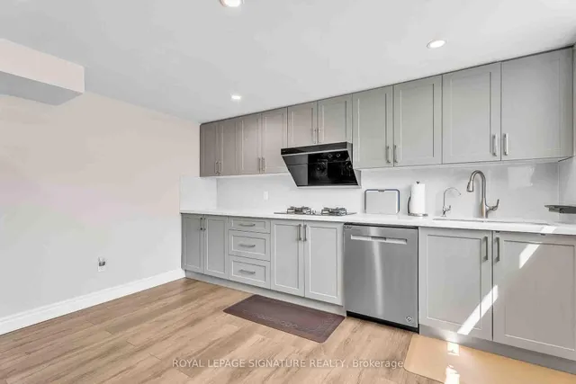 Additional image 40 of 47 Tofino Cres