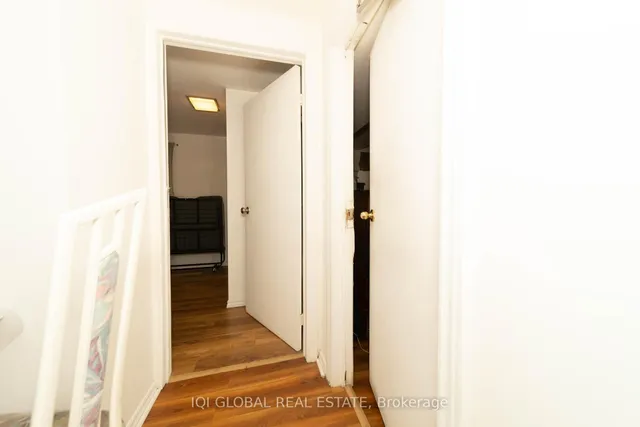 Additional image 35 of 31 REGATTA CRES Cres