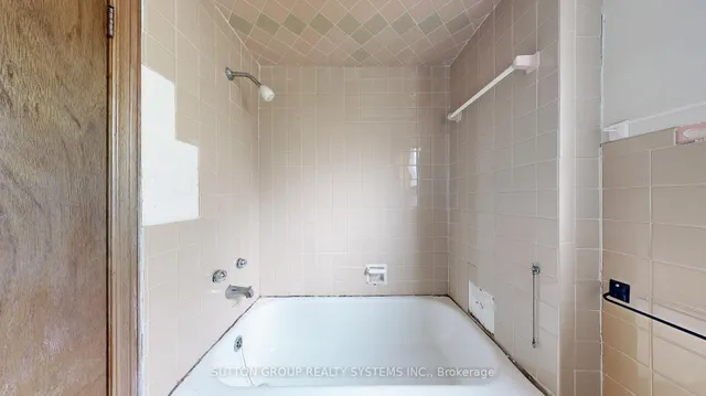 Additional image 23 of 29 Edmund Ave