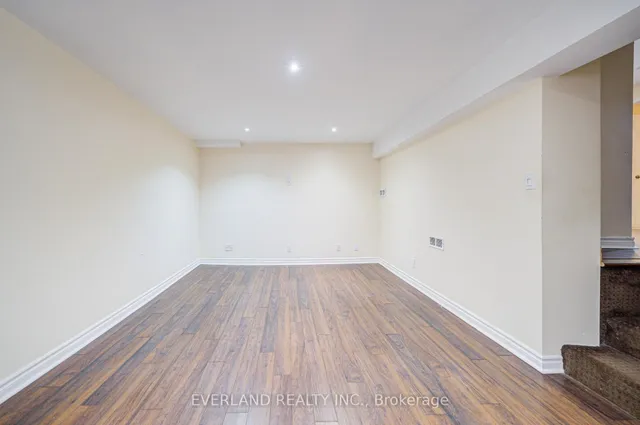 Additional image 31 of 33 Kennaley Cres