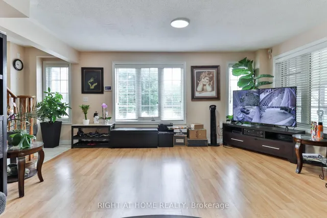 Additional image 25 of 1 Eastview Gate