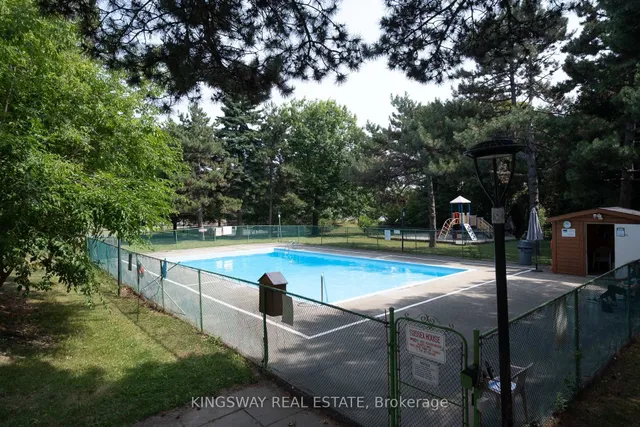 Additional image 23 of 451 The West Mall Dr Unit 518